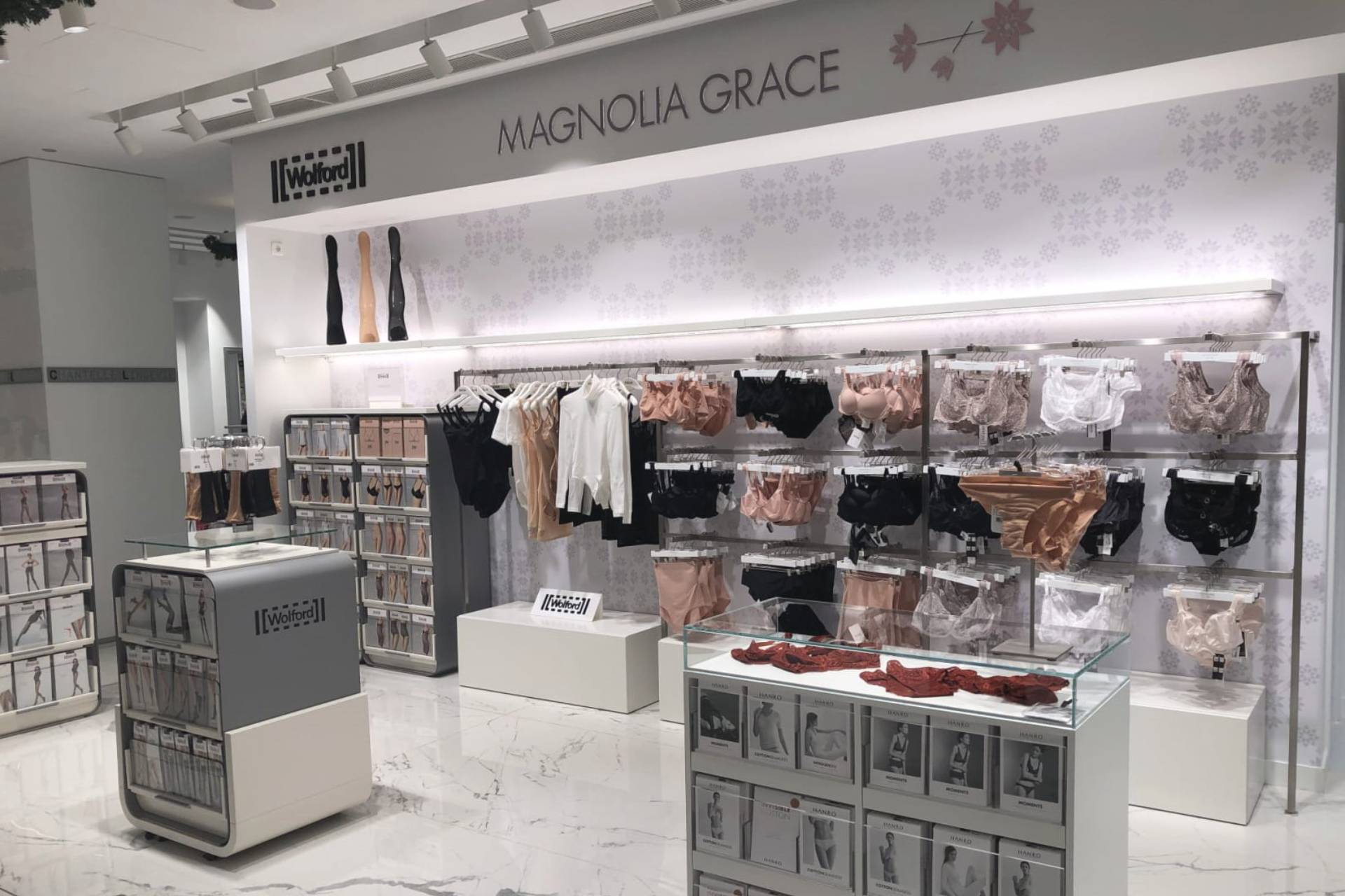 Wolford & Magnolia Grace: the shopping experience goes to Attica! 